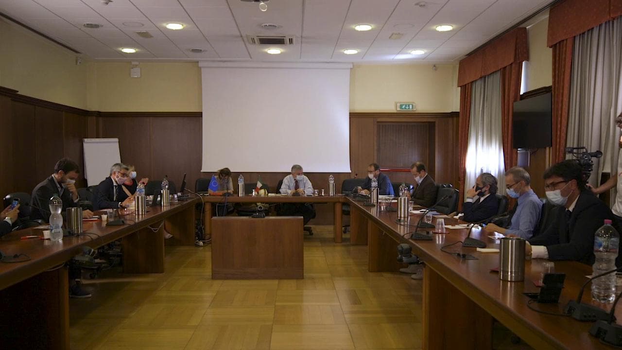 La riunione di Repubblica allo Spallanzani, Molinari: "Siamo qui per ricordare le vittime e ringraziare i medici"