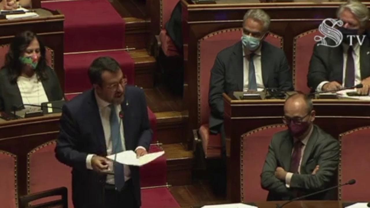 Covid, Salvini: "Stato d'emergenza solo nella maggioranza. Italiani torneranno a votare senza mascherina e dandosi la mano"