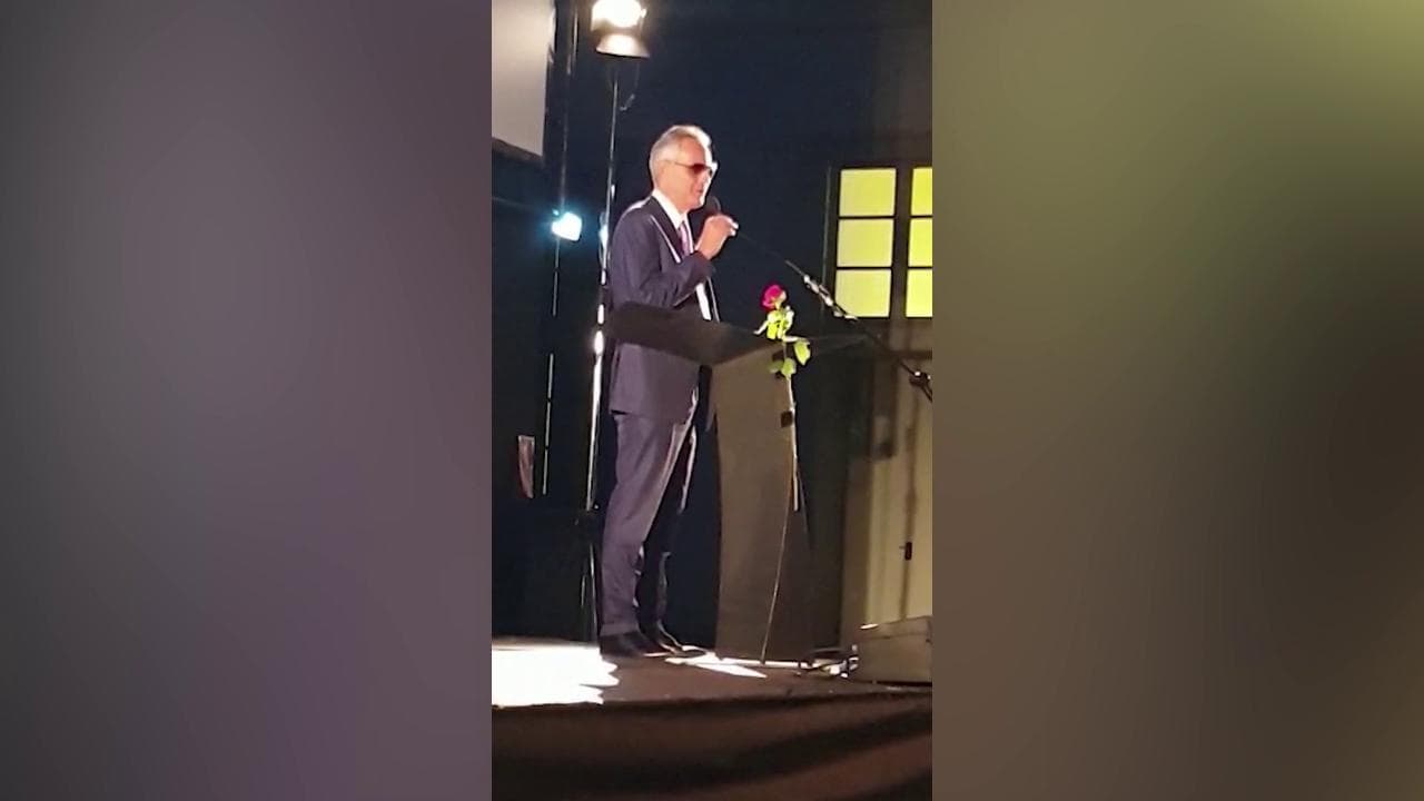 Negazionisti del Covid, la replica di Bocelli alle polemiche: "Accadono cose strane, sono stato frainteso"