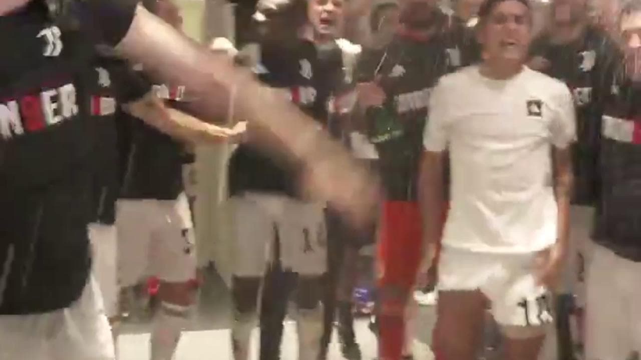 La Juve vince il nono scudetto di fila, nello spogliatoio esplode la festa