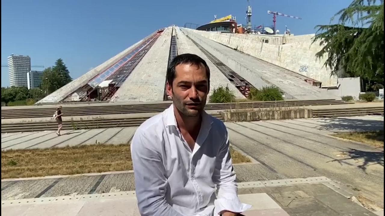 Tirana, il medico in missione anti-Covid in Italia: "I numeri dei morti facevano paura"
