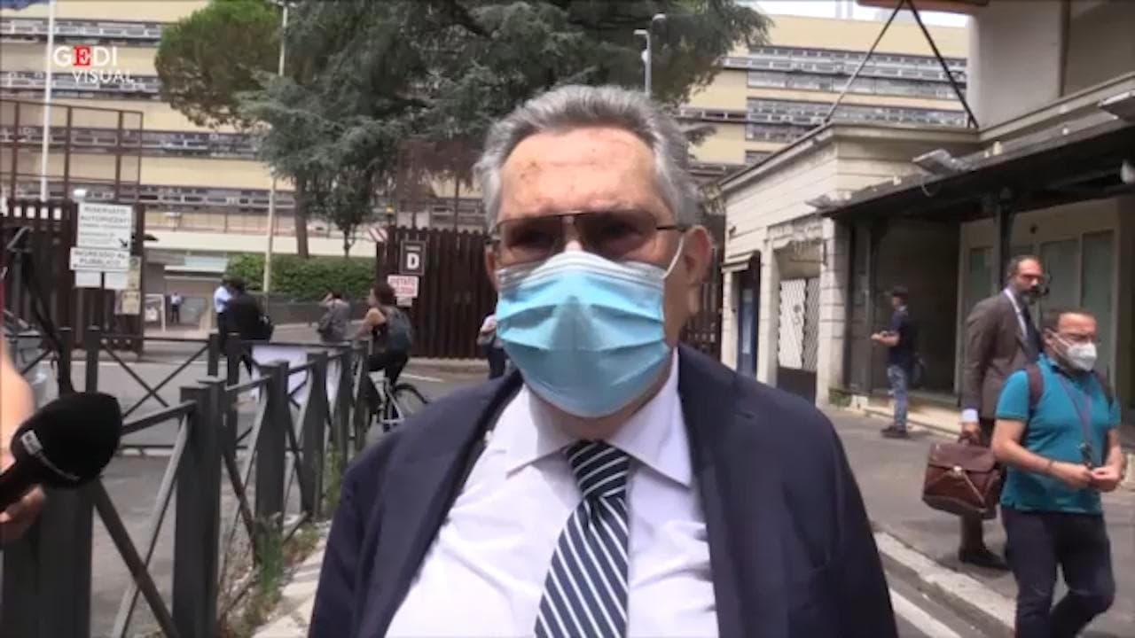 Omicidio Cerciello, in aula il collega Varriale. Il suo legale: "Ha detto di aver esibito il distintivo"