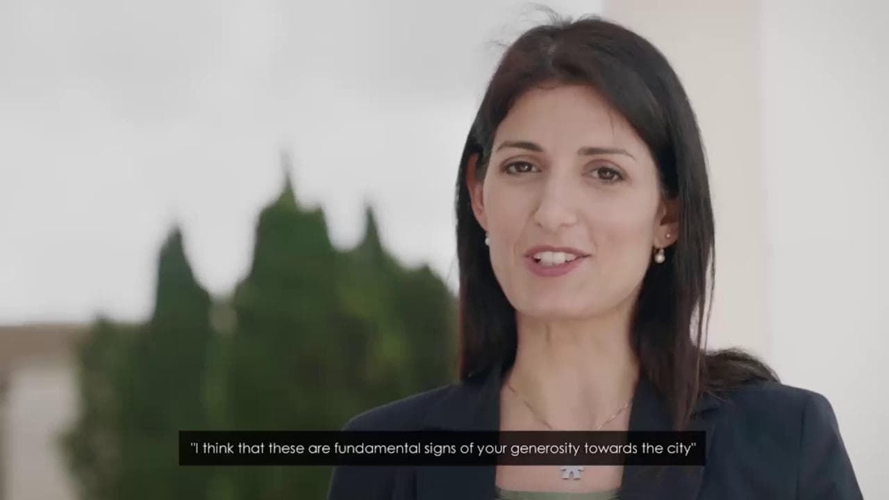 Sindaca Raggi nello spot del nuovo hotel Bulgari, Madia: "Da Cinquestelle a 6 stelle"