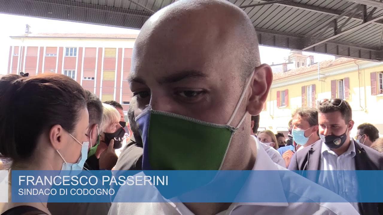 Codogno, il sindaco e l'assembramento per Salvini: "Per Mattarella fu uguale"
