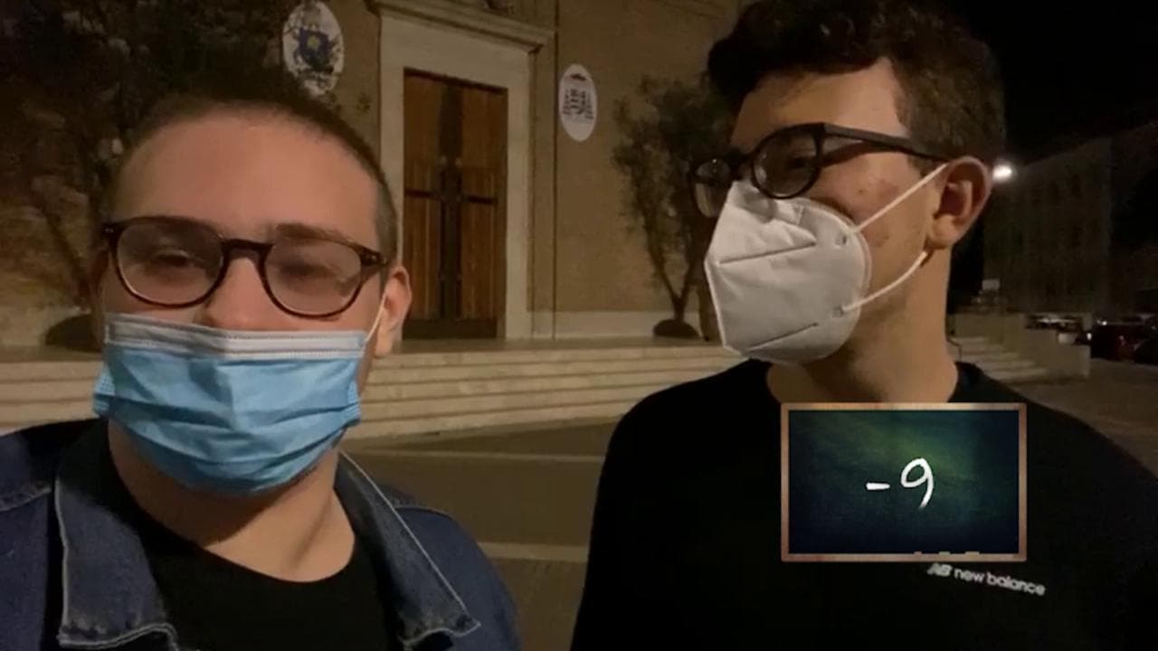 Due studenti e l'esame più strano di sempre, il videodiario della Maturità: 2 settimane in 3 minuti