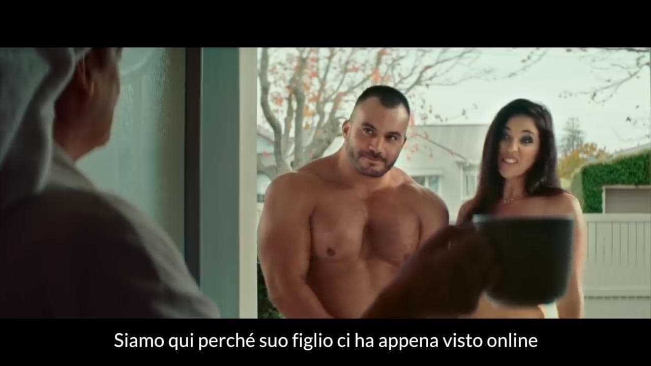 Pornografia online: come parlarne ai figli? Lo spot del governo neozelandese è esilarante