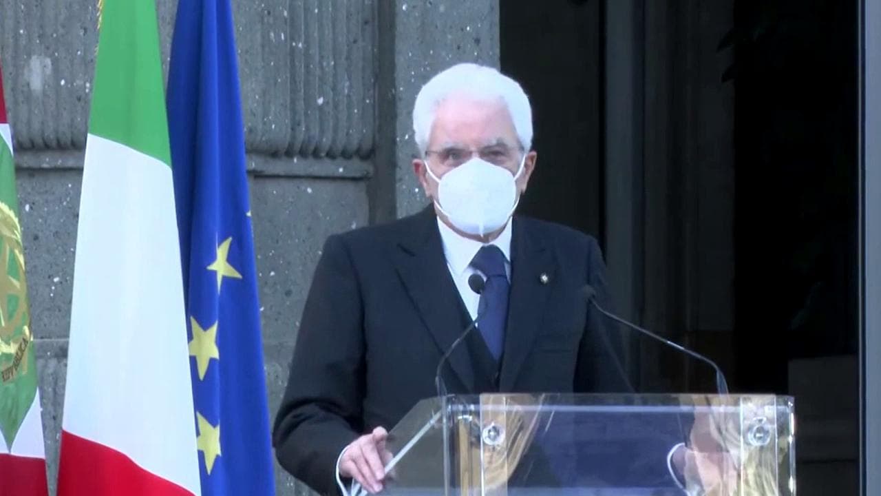 Roma, Mattarella al concerto dello Spallanzani per ringraziare gli operatori sanitari: "Siete preziosi per il Paese"