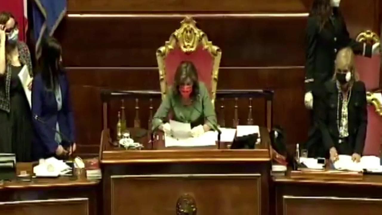 Sfiducia Bonafede, il governo tiene. Maggioranza respinge mozione con 160 voti contrari