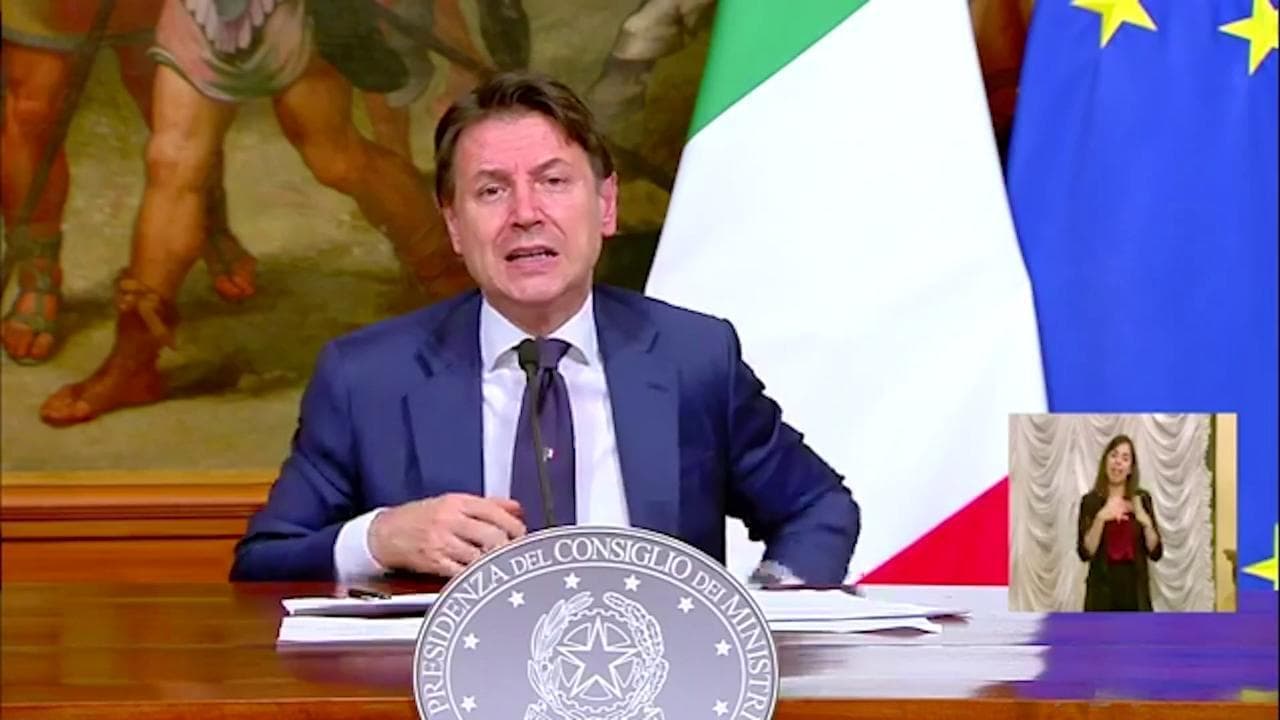 Decreto rilancio, Conte: "Famiglie, via al reddito di emergenza: per due mesi da 400 a 800 euro"