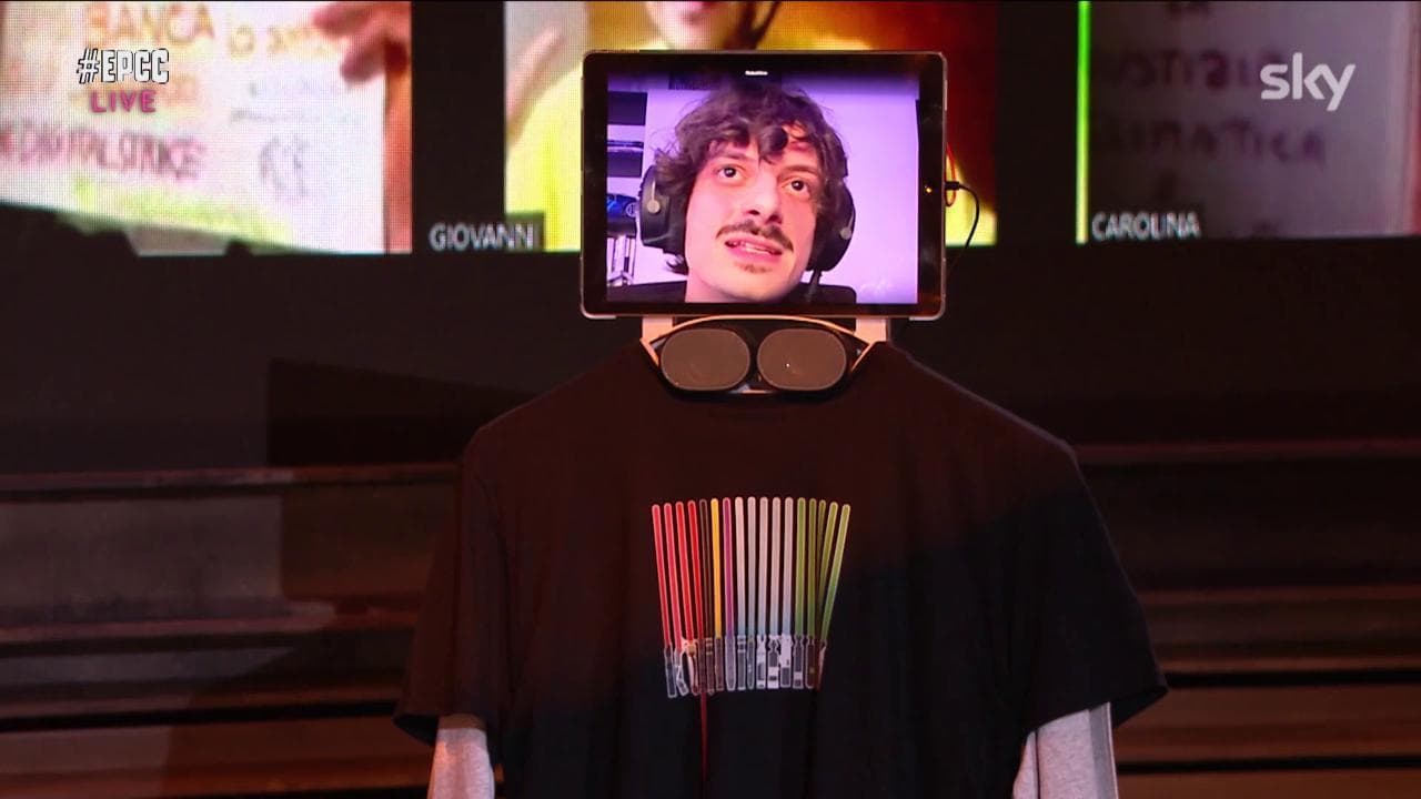 Coronavirus, Fabio Rovazzi versione robot: così il cantante ha partecipato a EPCC Live