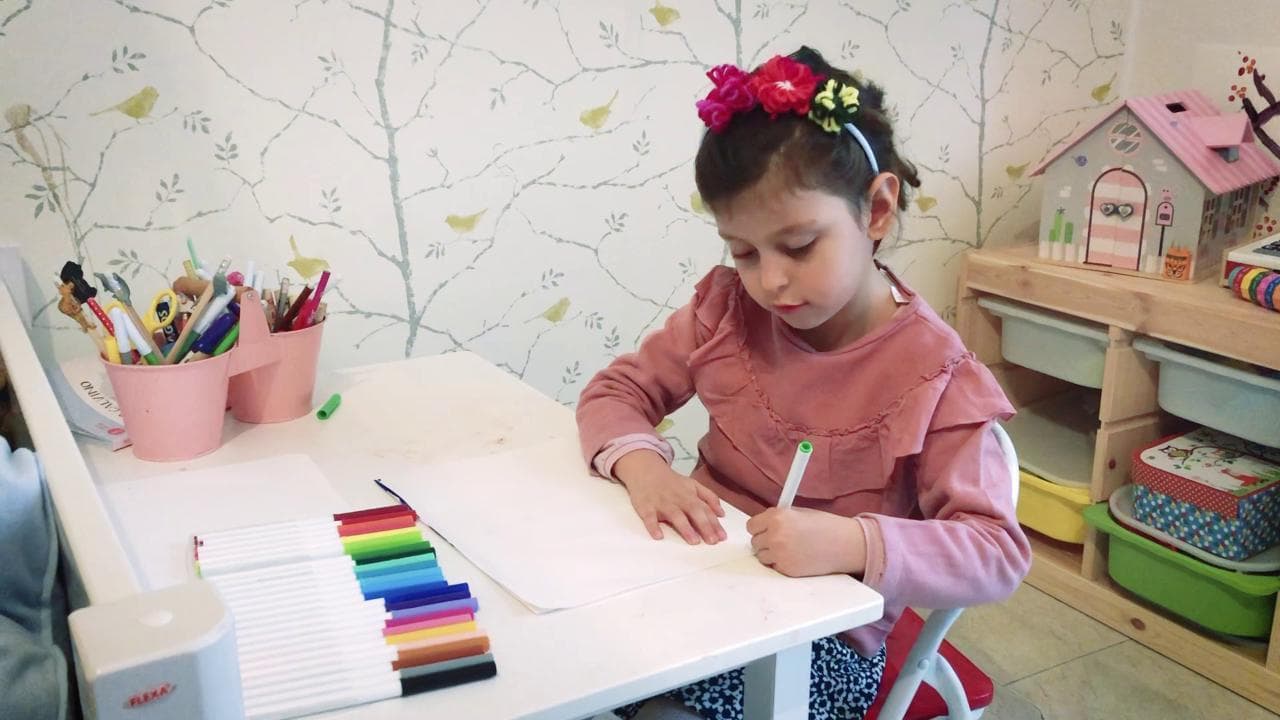 Coronavirus, "Uscirà l'allegria e insieme ce la faremo": il messaggio in bottiglia dei bimbi di Save The Children