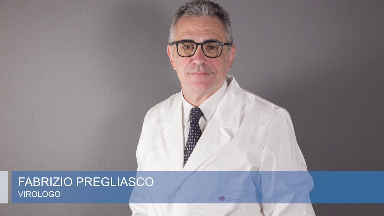 Coronavirus, Pregliasco: "Prenotazioni online e più messe per evitare assembramenti in chiesa"