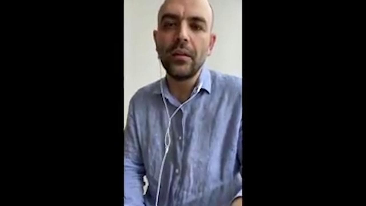 Roberto Saviano, lezioni da quarantena: l'incontro con gli studenti del Liceo Giannone di Caserta