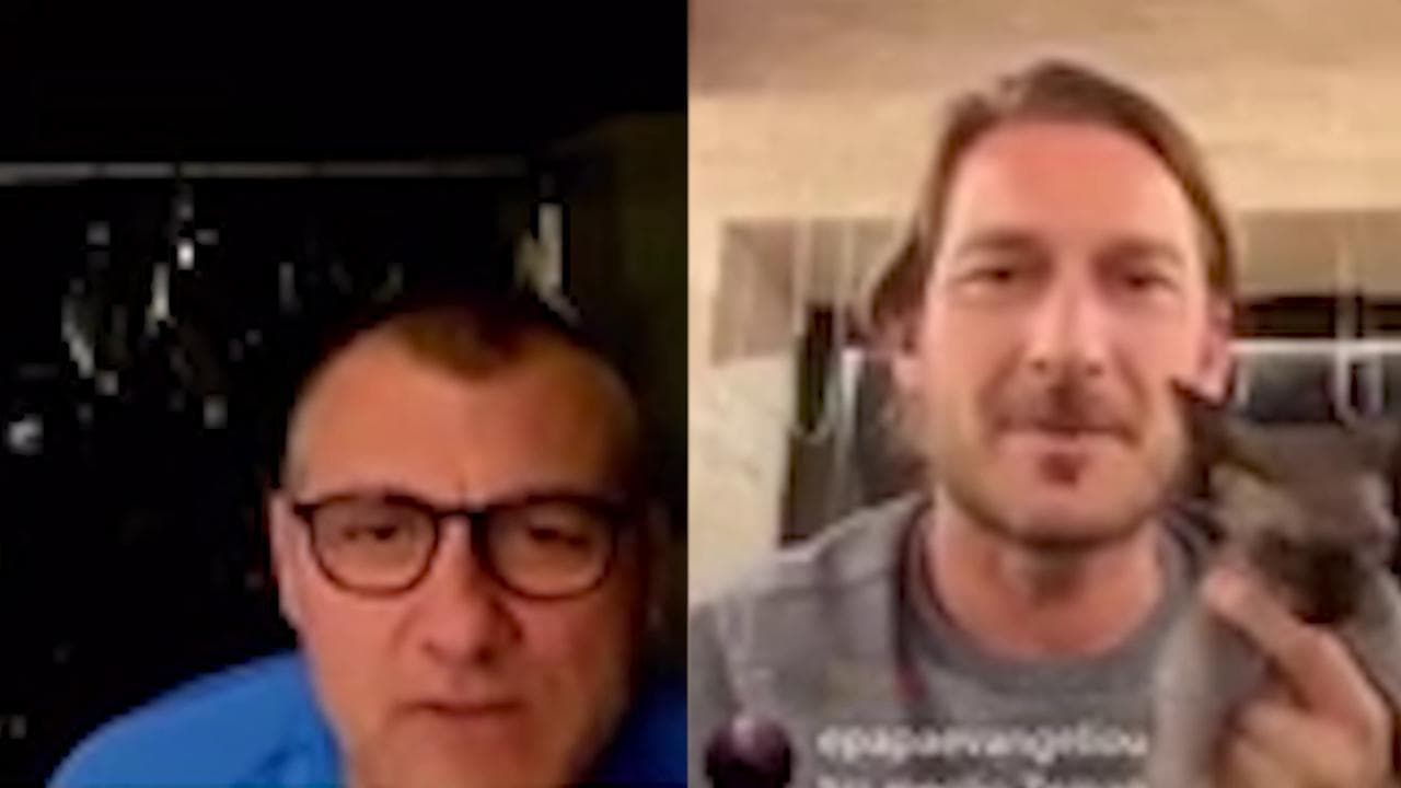 Totti e la nuova gatta di casa: "Per colpa di Donna Paola stavo per separarmi da Ilary"