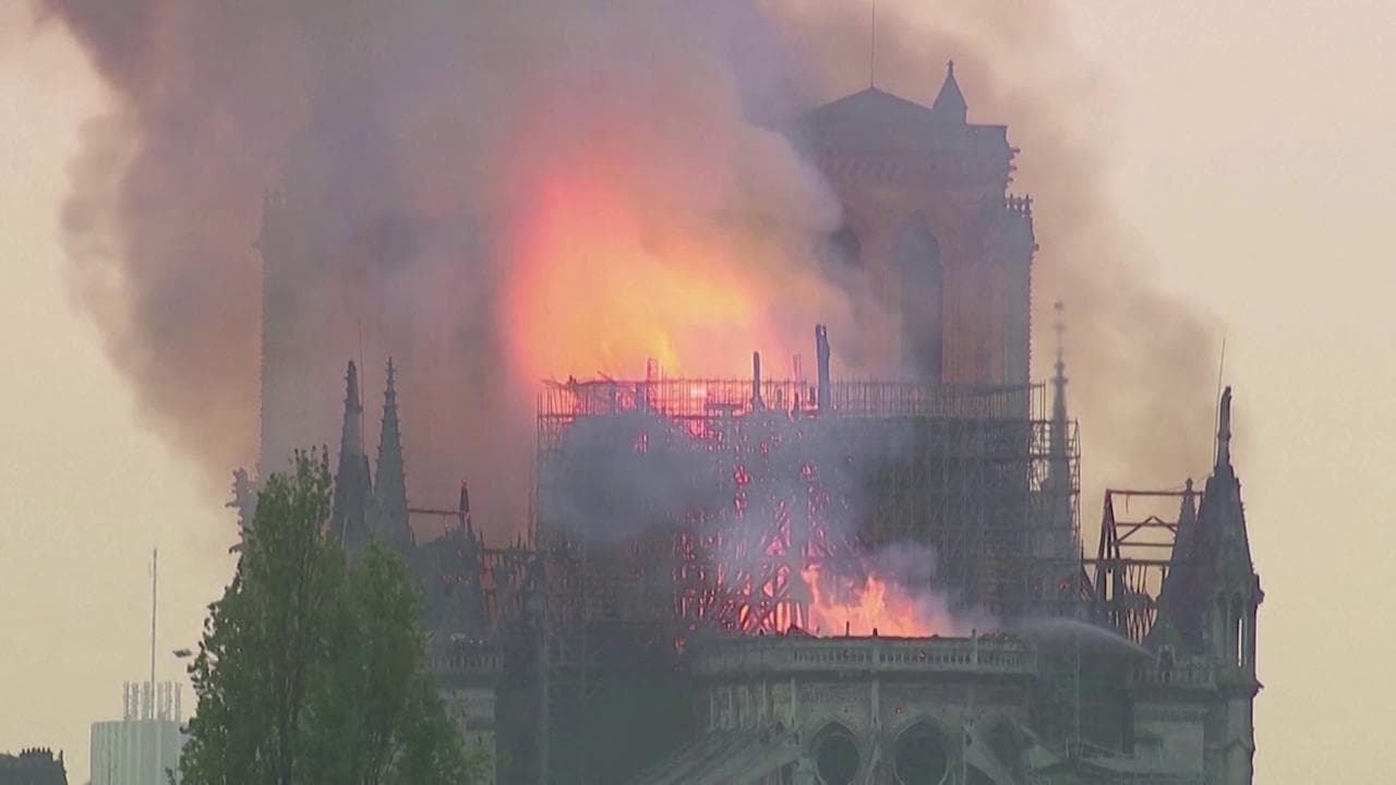 Notre-Dame un anno dopo: dall'incendio all'emergenza coronavirus