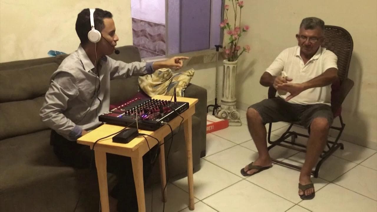 Coronavirus, il lockdown come una partita di calcio: l'ironia del giovane telecronista brasiliano
