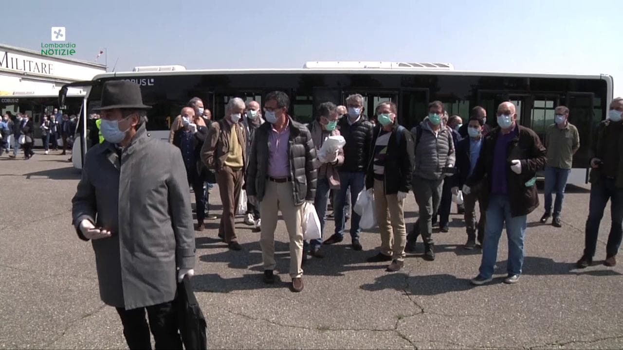 Coronavirus, Linate: l'arrivo di 73 medici da tutta Italia per aiutare le regioni del Nord