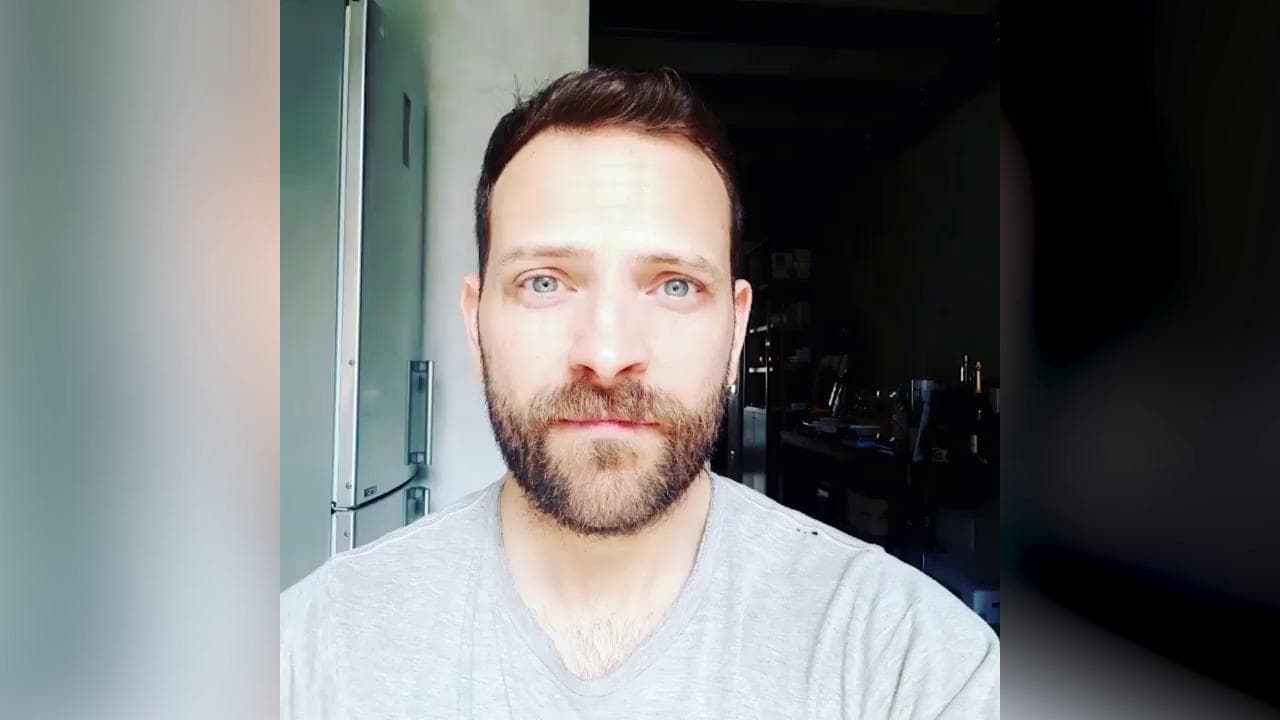 Alessandro Borghi e Suburra 3, lo 'sfogo' dalla quarantena per rispondere ai fan curiosi