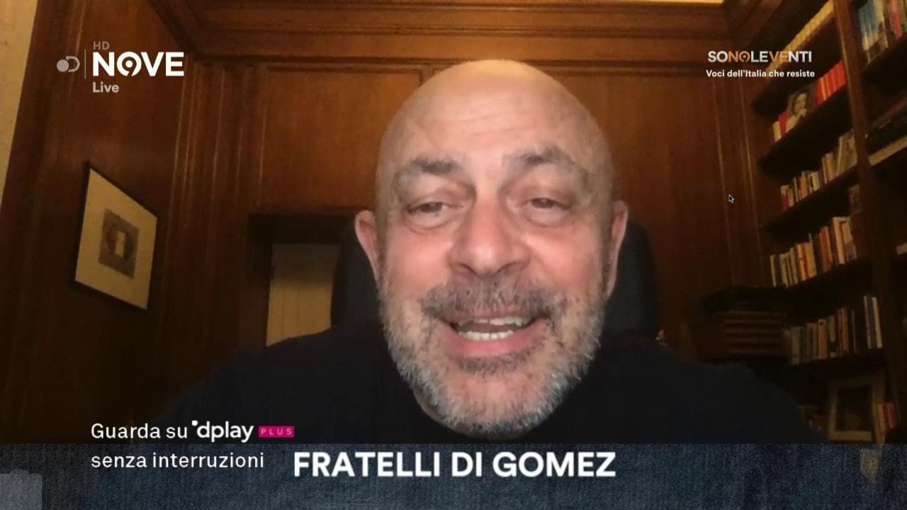 Coronavirus, Crozza: "Operatori sanitari supereroi: rischiano la vita per salvare anche chi non paga le tasse"