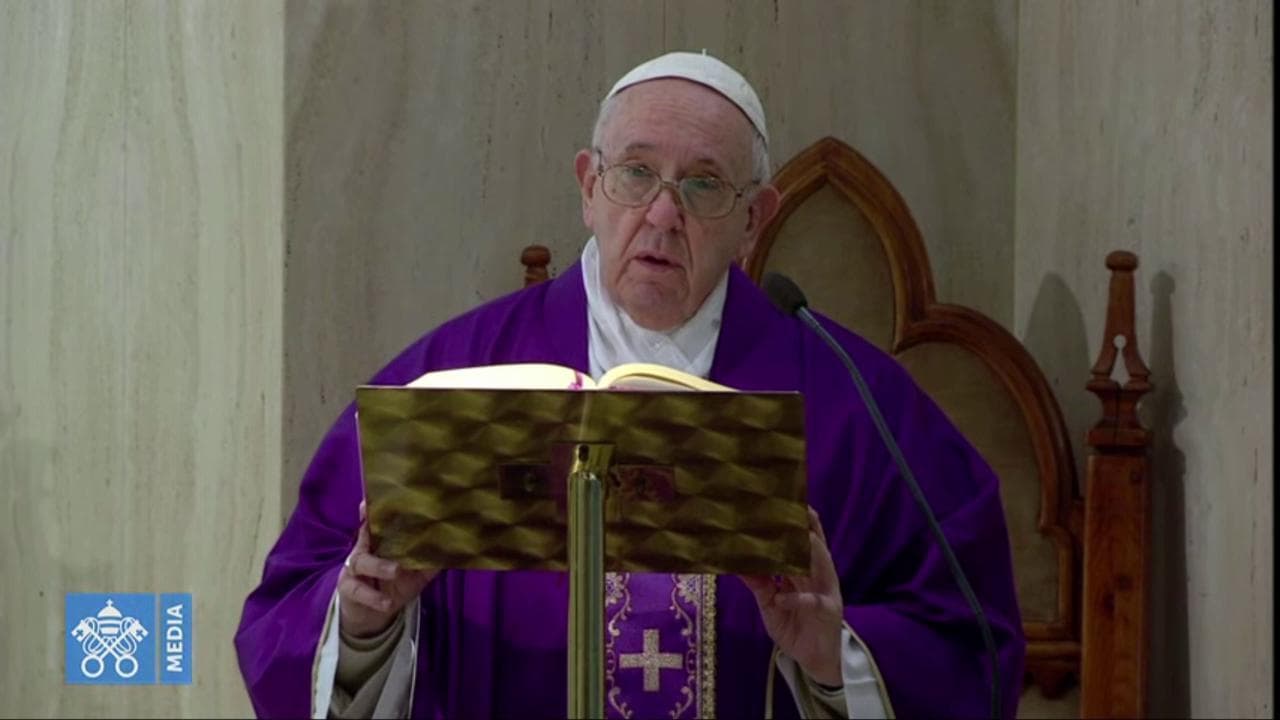 Coronavirus, il Papa: "Misure drastiche non sempre buone"