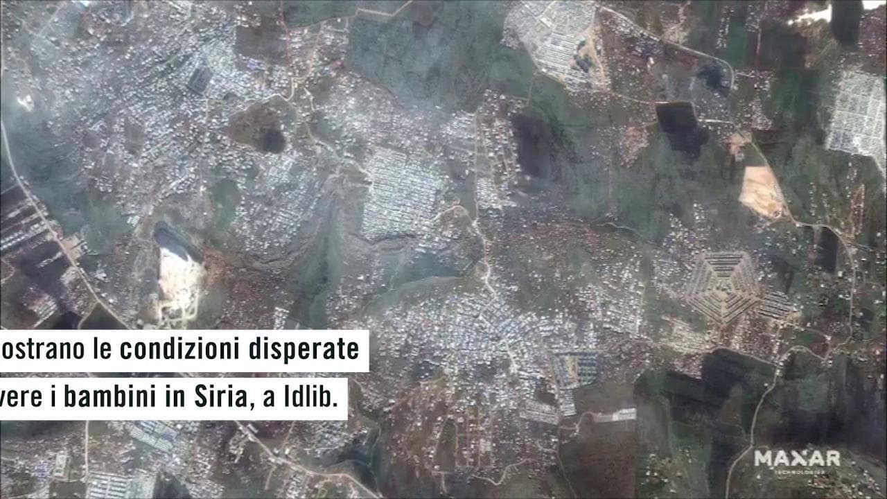 Siria, quasi 1 milione di persone, di cui più della metà bambini, in fuga per l'escalation di violenze a Idlib