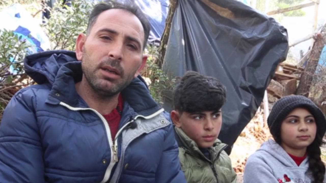 Samos, la testimonianza del papà siriano rifugiato: "A Idlib i bambini muoiono di freddo per strada, siamo costretti a scappare"
