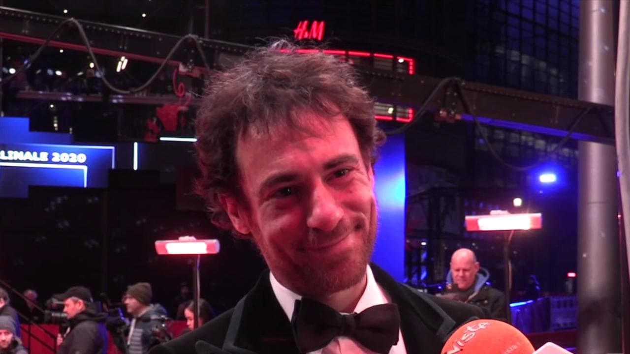 Berlinale, Elio Germano: "Il premio va sempre al film, a chi l'ha fatto e a chi lo va a vedere"