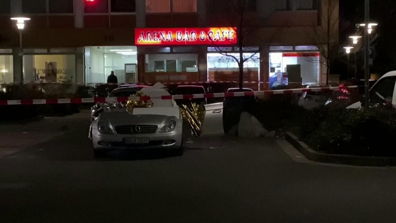 Germania, strage ad Hanau: uomo entra in due bar turchi e spara sulla gente