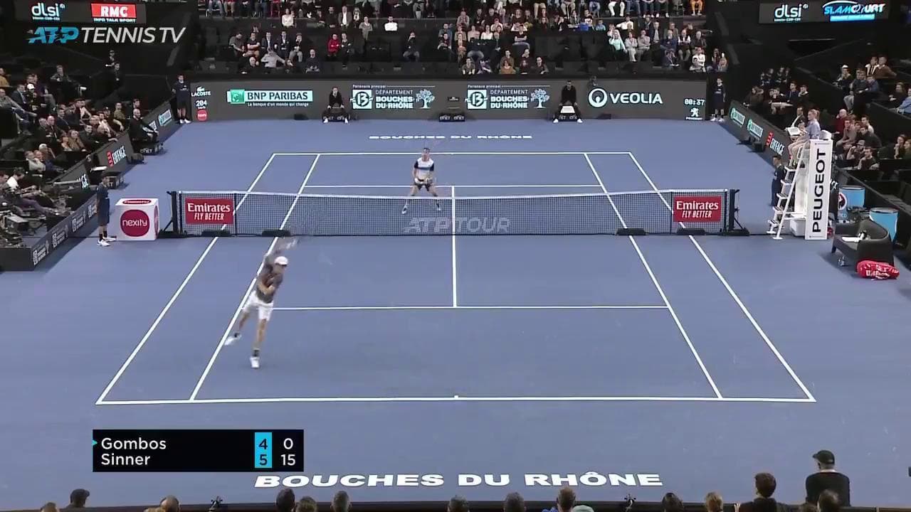 Tennis, come rispondere a uno smash: il colpo perfetto di Jannik Sinner