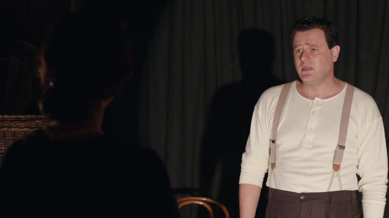 'Permette? Alberto Sordi', la clip del film: il treno per Roma