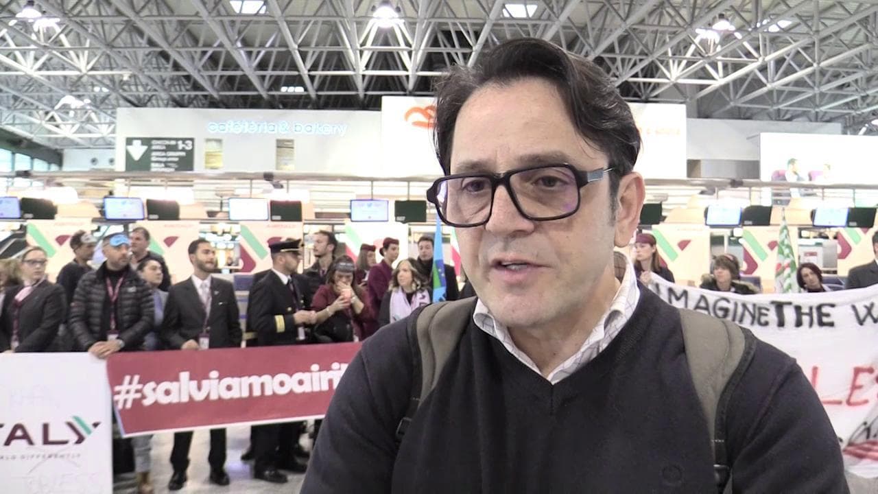 Air Italy, i lavoratori a Malpensa: "Il governo sapeva, avevamo lanciato molti allarmi"