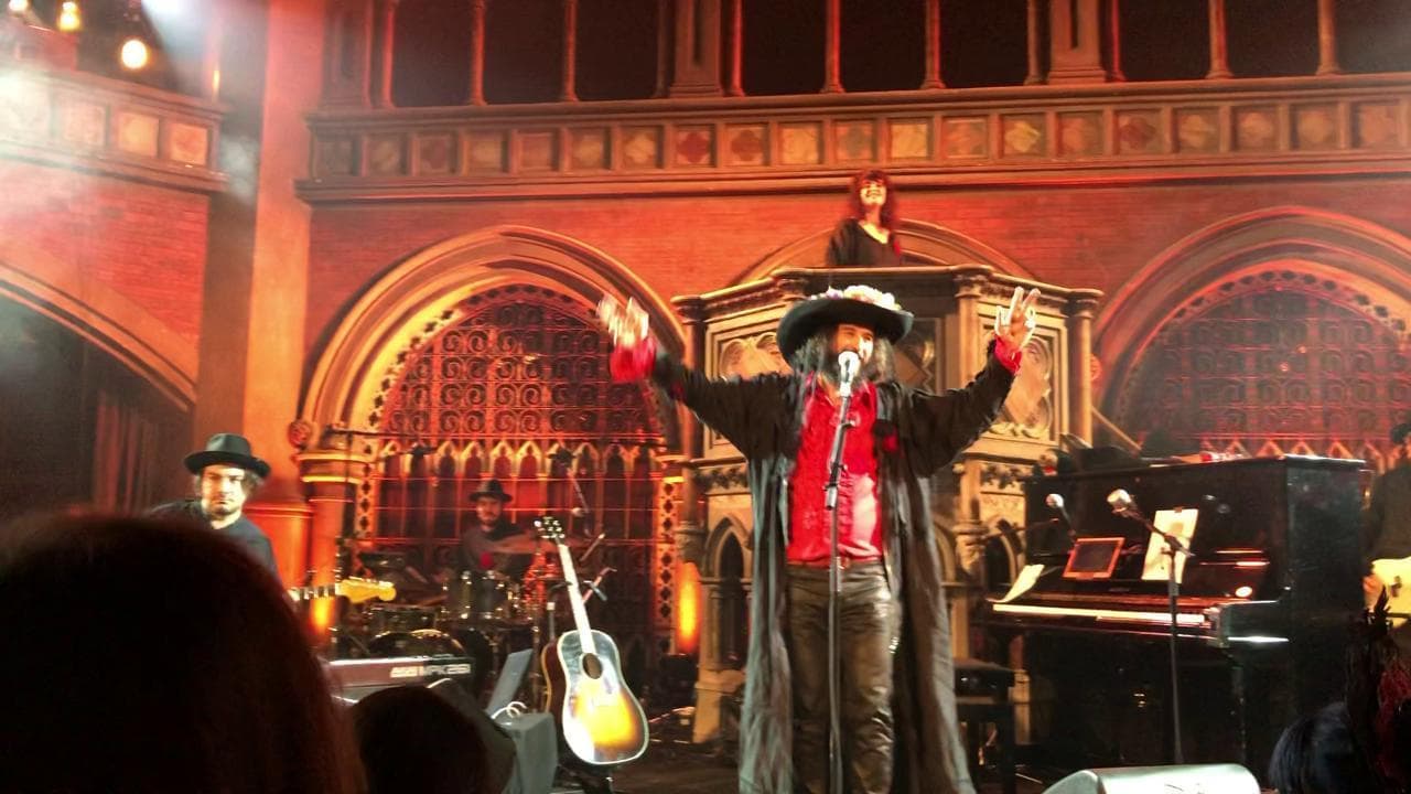 Vinicio Capossela a Londra con il suo 'Bestiario d'amore'