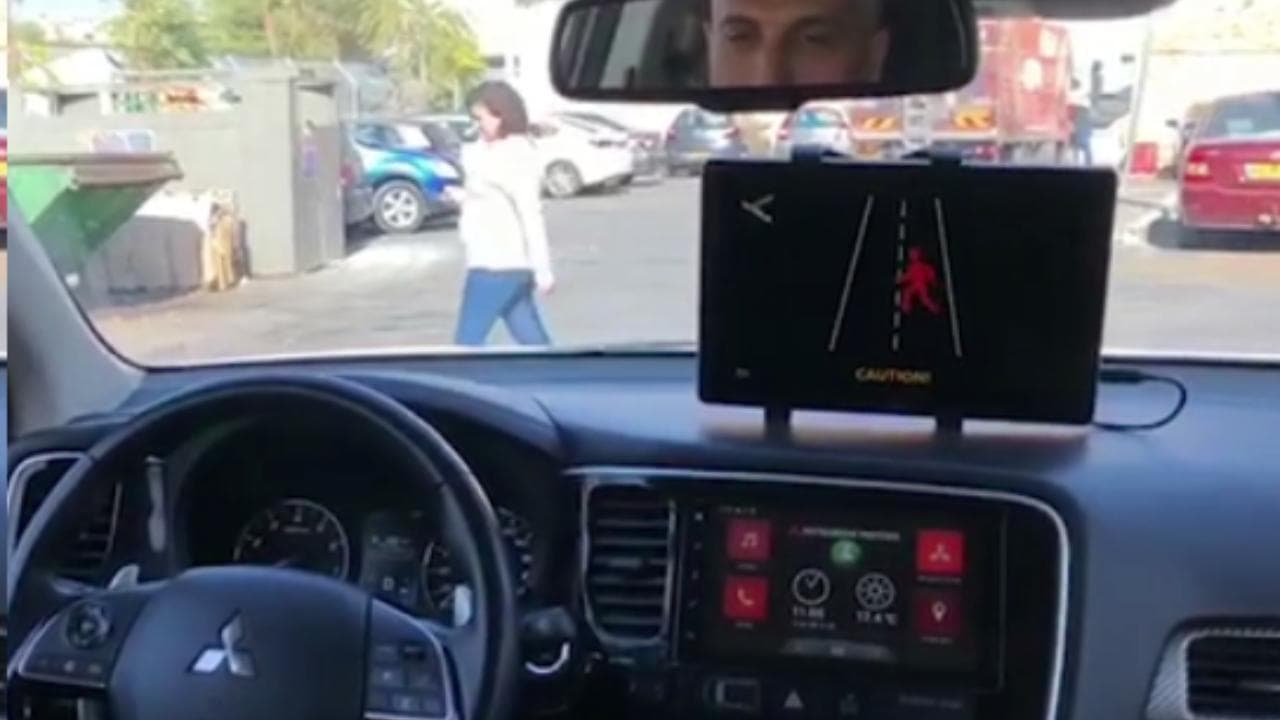 Quando l'auto "vede" oltre l'angolo della strada: come funziona Visiblezone
