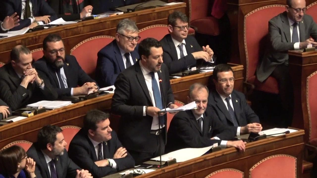 Gregoretti, Salvini attacca il governo: "Assente in aula". Casellati: "Non era previsto"