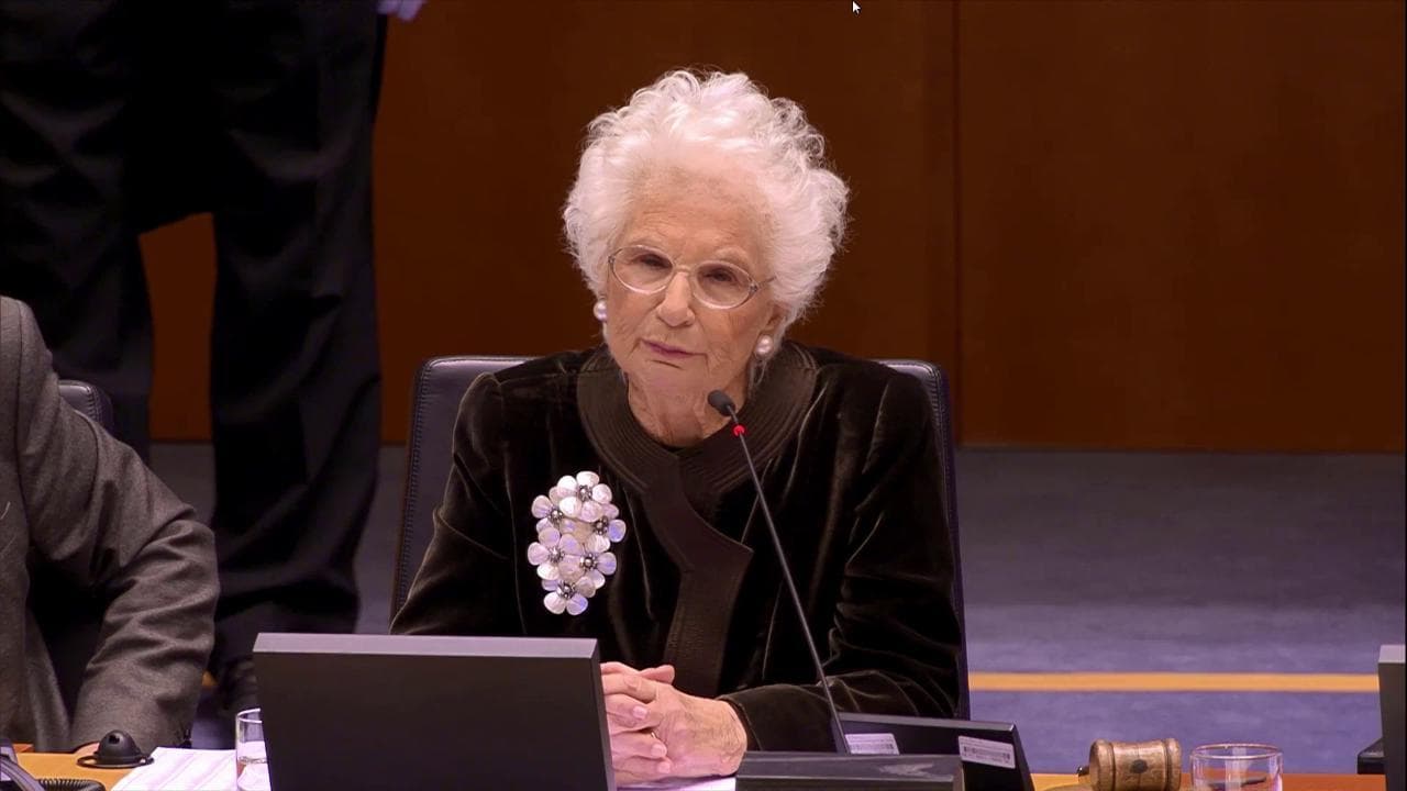 Segre al Parlamento europeo: "Il razzismo c'è sempre nei poveri di spirito e c'è chi ne approfitta"