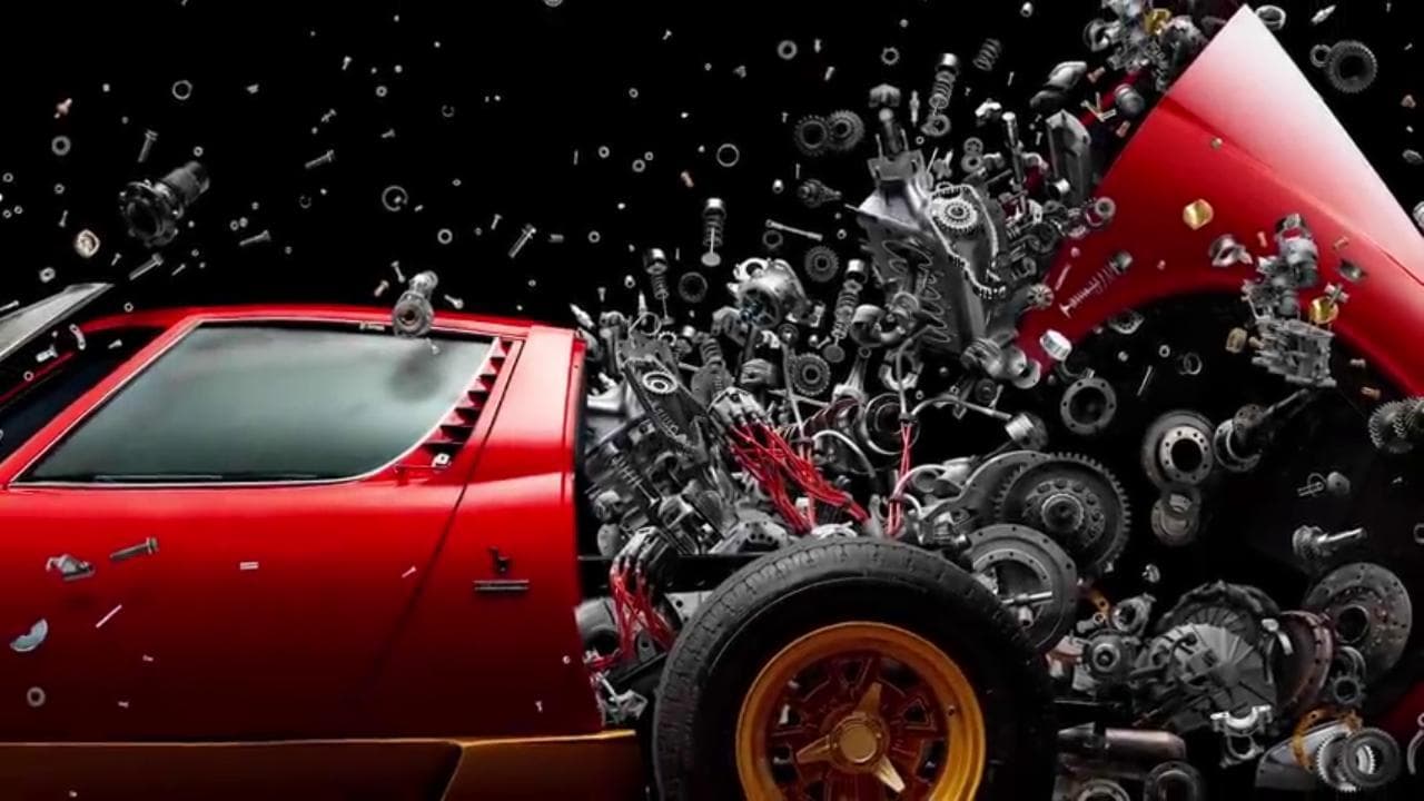 Sotto la pelle della Lamborghini Miura