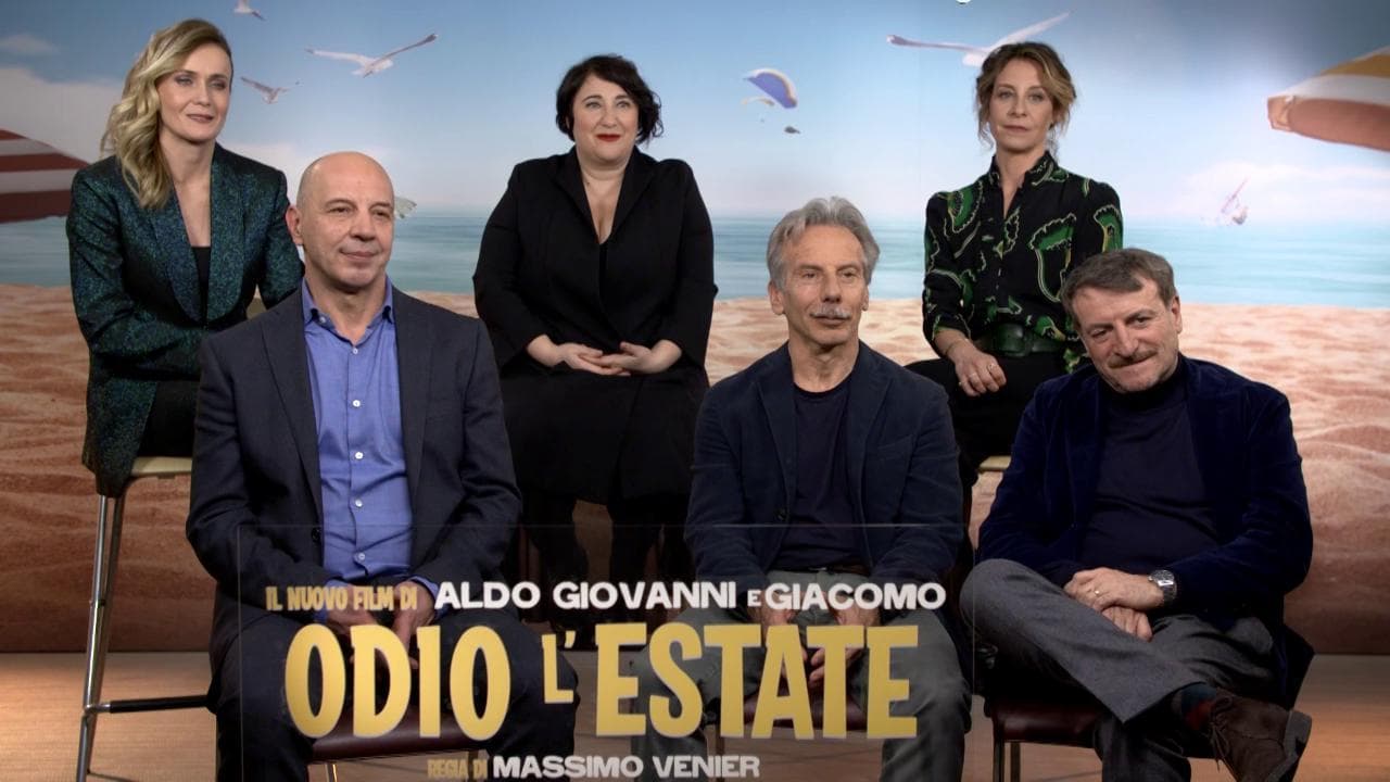 'Odio l'estate', Aldo, Giovanni e Giacomo vanno al mare... con mogli e figli