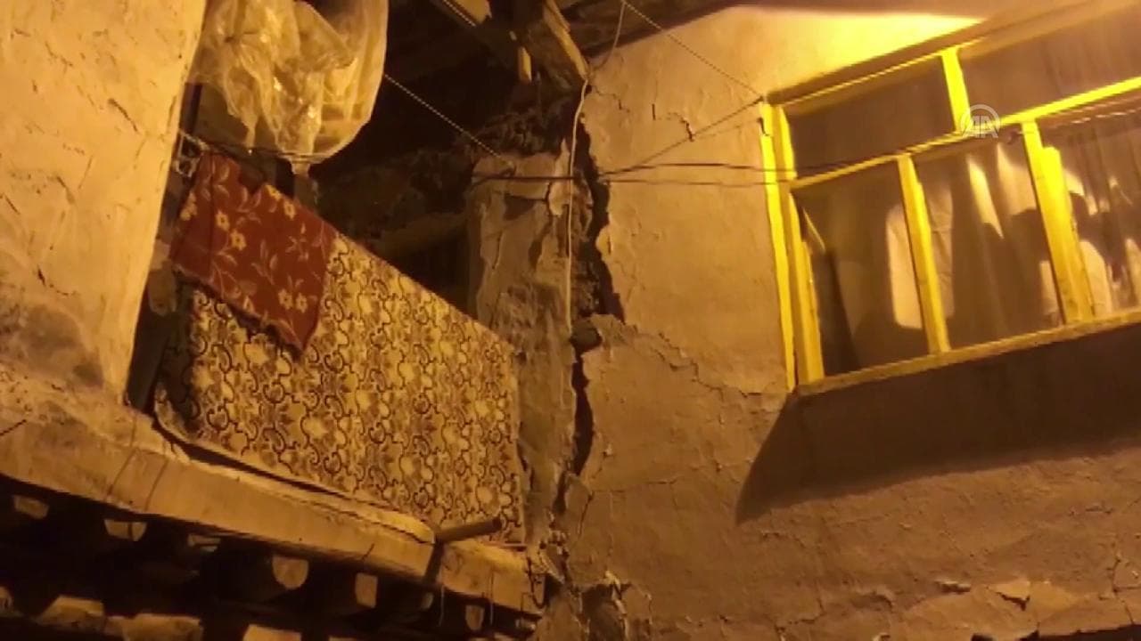 Terremoto in Turchia, a Elazig le palazzine devastate sono impressionanti