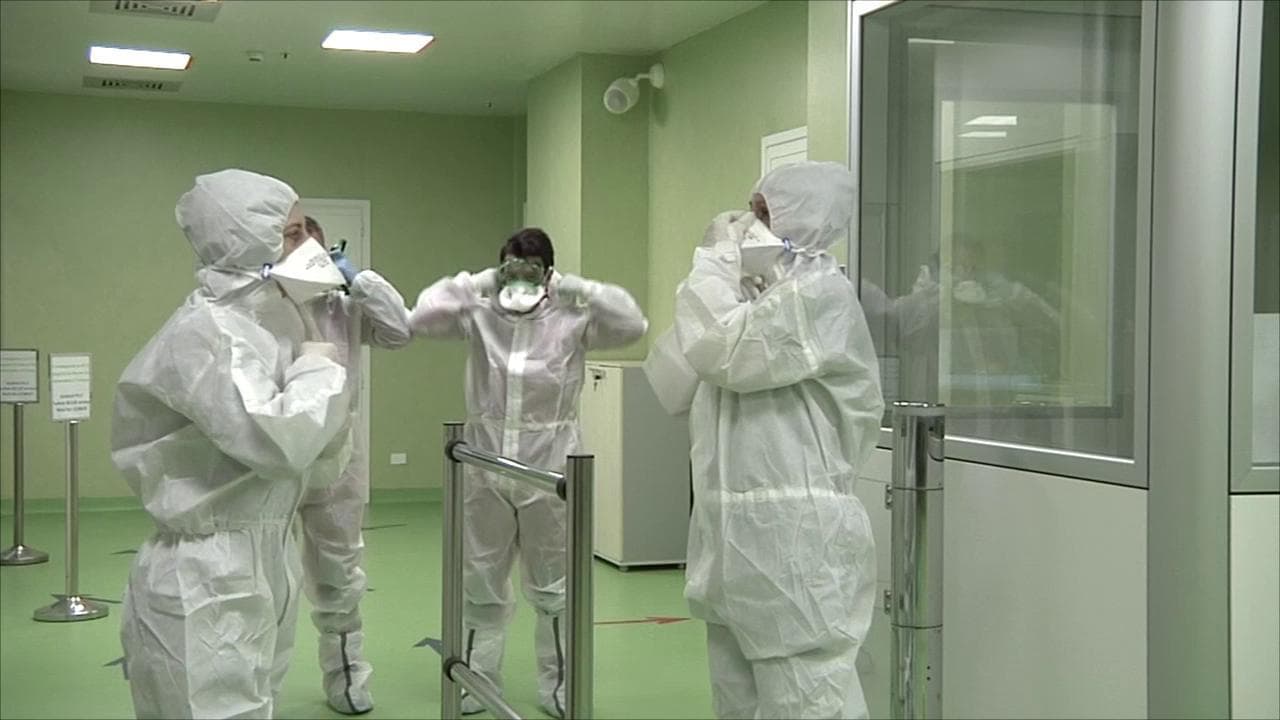 Virus Cina, da Wuhan a Roma: primi controlli dei passeggeri a Fiumicino