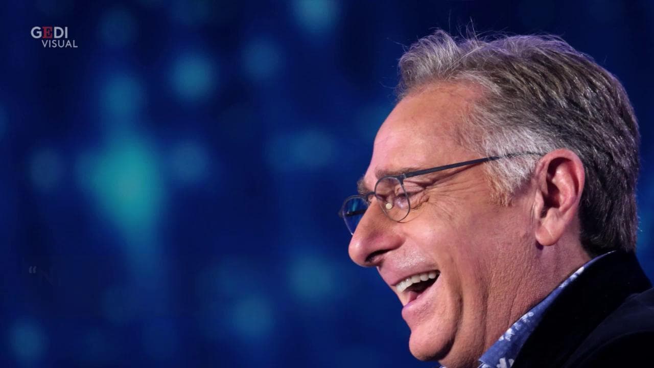 Polemica sulle battute di Bonolis in tv: "Il gol è valido solo se segna la Juve"