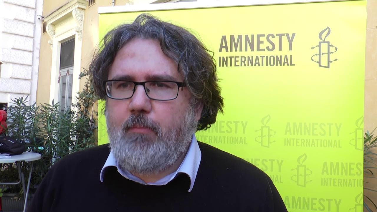 Migranti, la denuncia di Amnesty: "Coi decreti sicurezza 80mila irregolari in più"