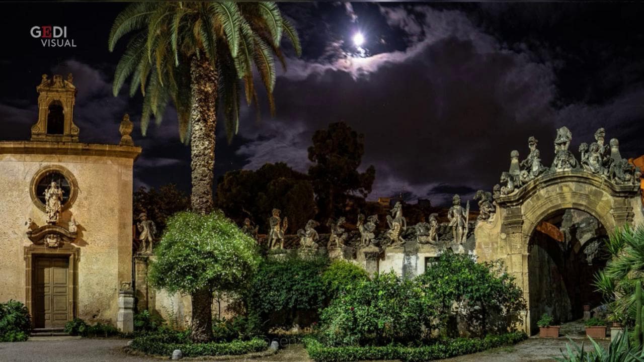 Edifici surreali - Villa Palagonia, la 'villa dei mostri' per cui Goethe coniò un neologismo
