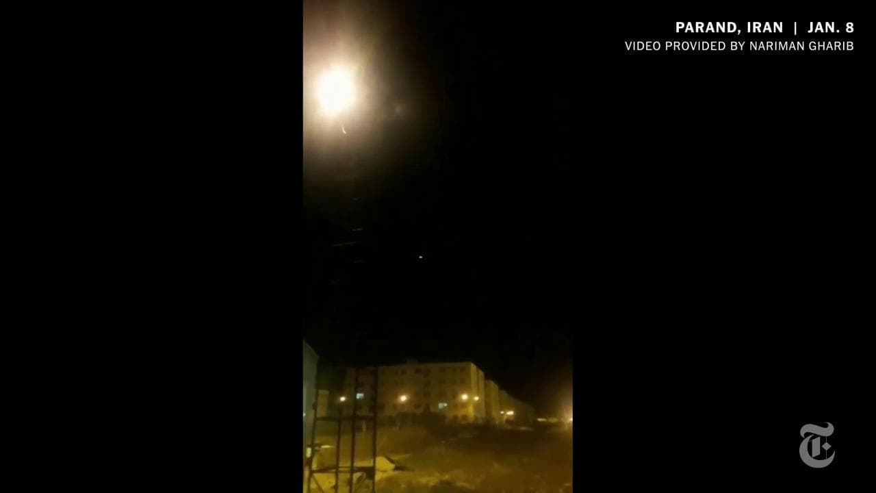 Iran, l'aereo ucraino colpito in volo, ipotesi razzo. Il video da Telegram