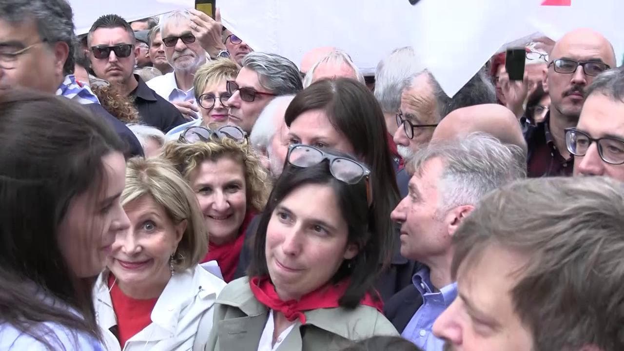 25 Aprile, Schlein : "Meloni non si dichiara antifascista? Oggi siamo qui a onorare Resistenza"