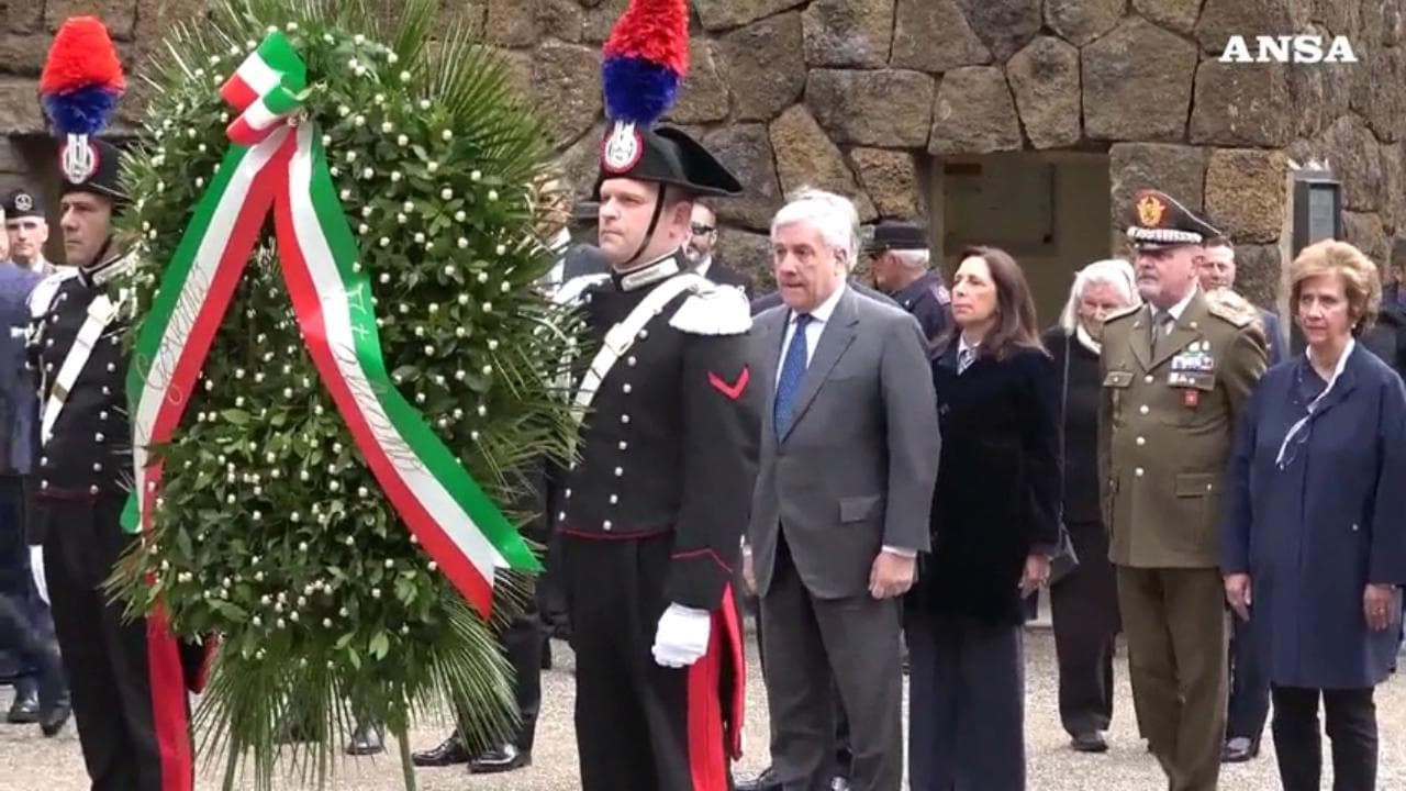 25 Aprile, l'omaggio del Il ministro degli Esteri Antonio Tajani alle Fosse Ardeatine