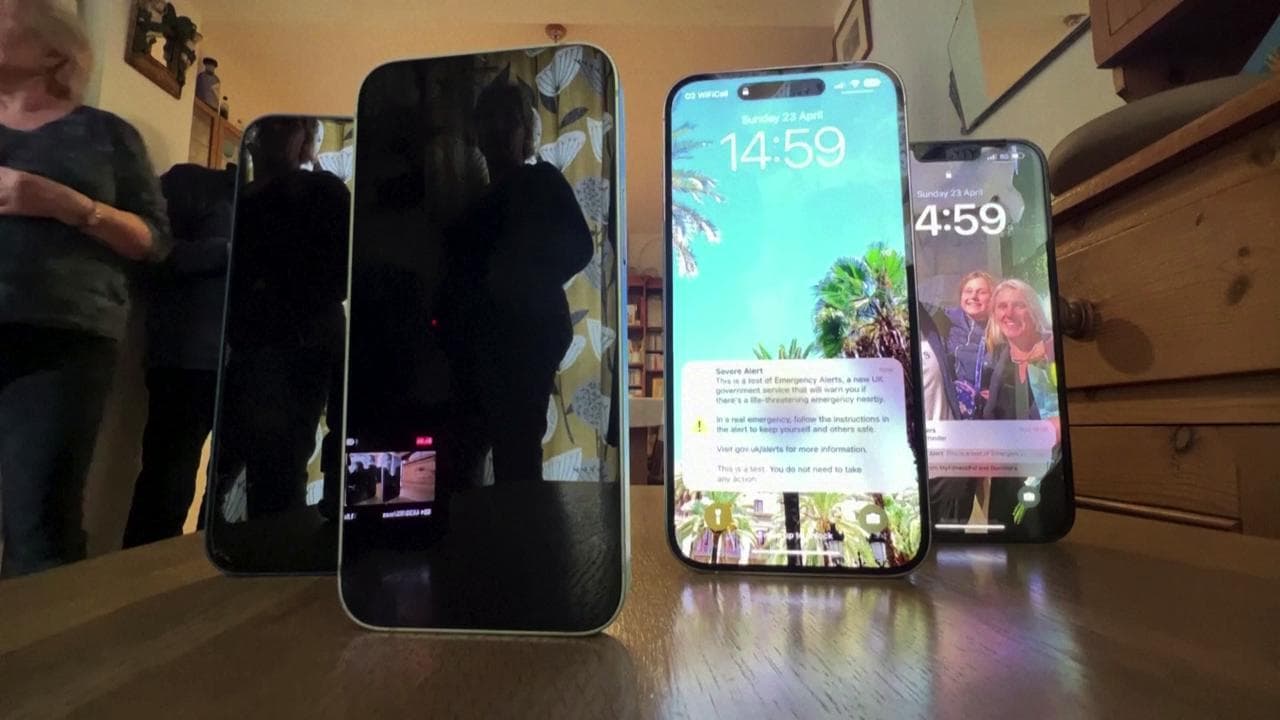 Gb, decine di milioni di cellulari squillano alle 15: è la grande prova di allarme del governo