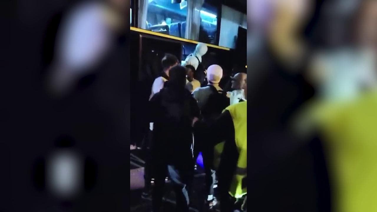 Basket, tifoso di Scafati urla "scimmia" a un giocatore di Brindisi. Aperta inchiesta sul post partita