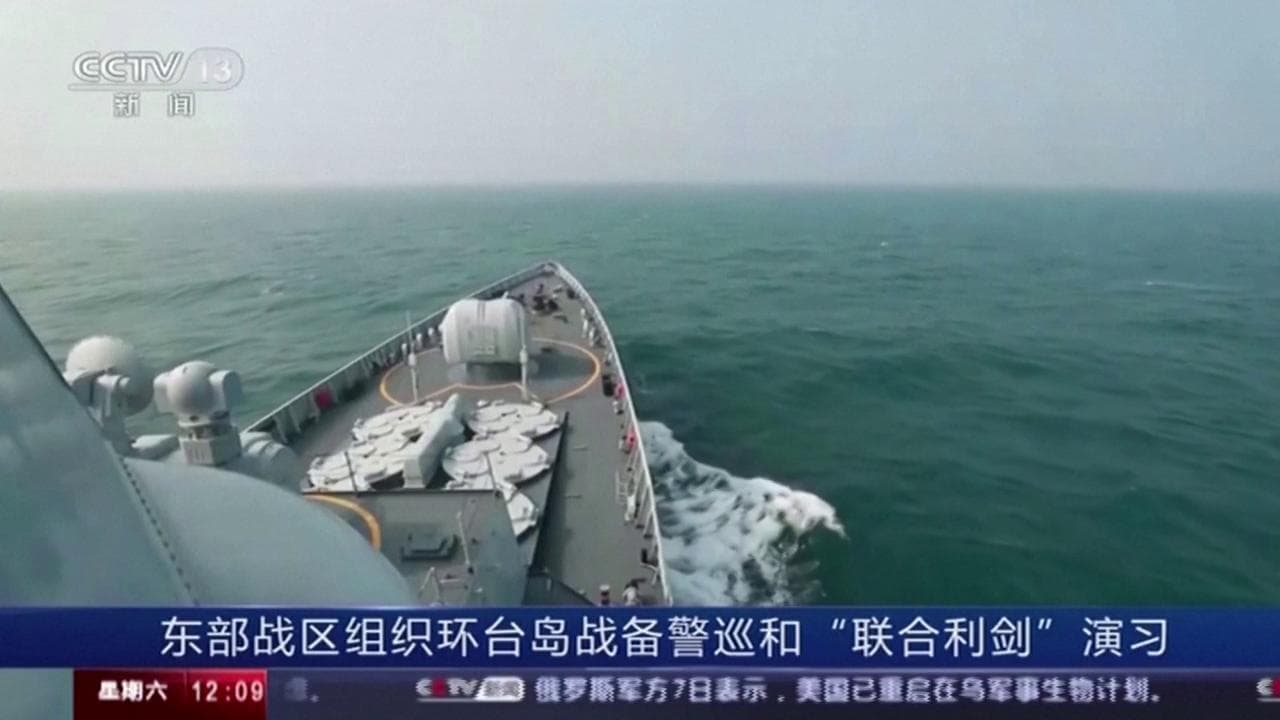 Tensione Cina-Taiwan, l'esercito cinese circonda l'isola per un'esercitazione