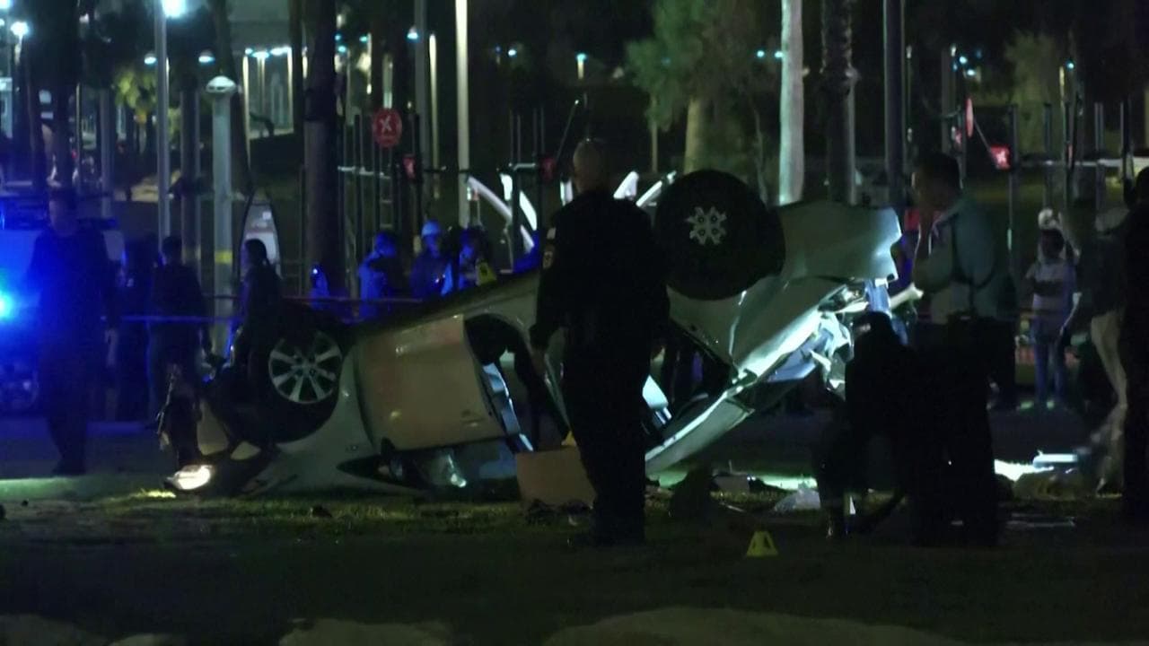 Tel Aviv, polizia e ambulanze sul luogo dell'attacco