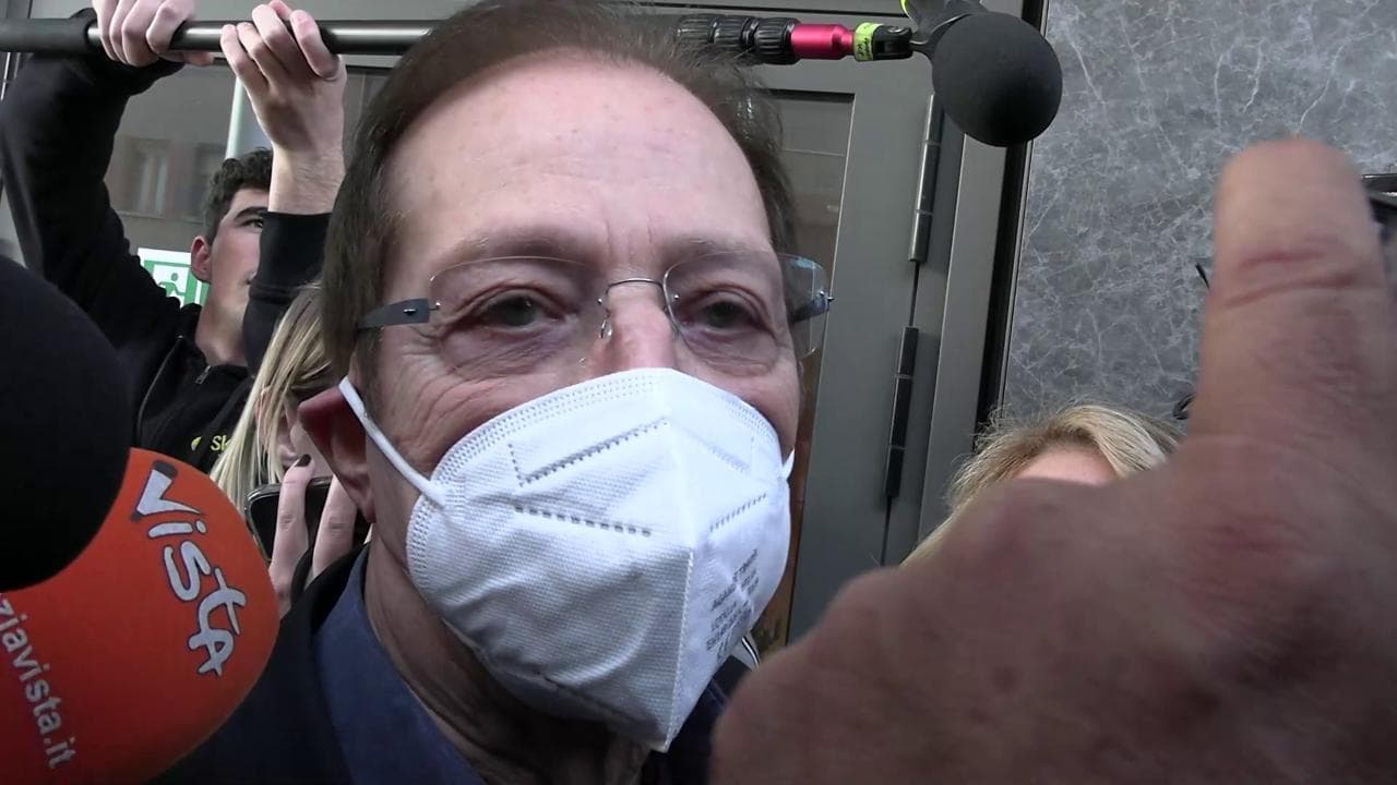 Berlusconi, il fratello Paolo: "Fiduciosi che tornerà più forte di prima"